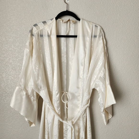 VICTORIA'S SECRET x VTG Gold label sheer stripe white dressing glamour robe PS - Picture 4 of 11